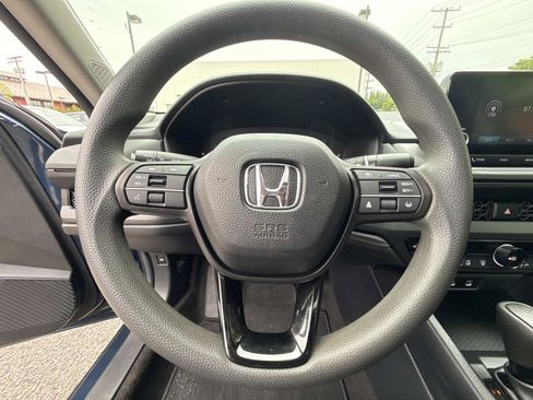 Certified 2023 Honda Accord EX image 9