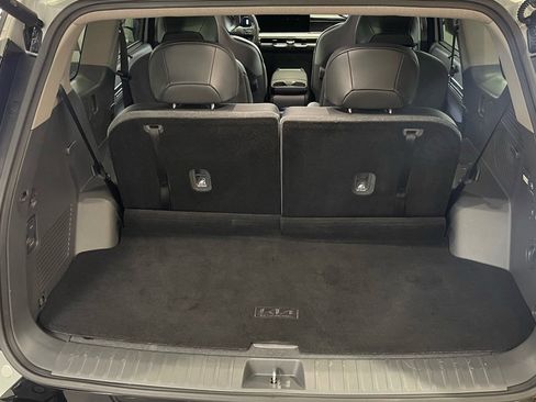 Used 2024 Kia EV9 Land image 39