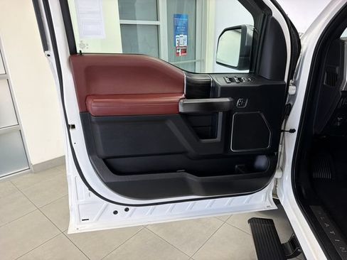 Certified 2019 Ford F150 Platinum w/ Equipment Group 701A Luxury AWD/4WD image 12