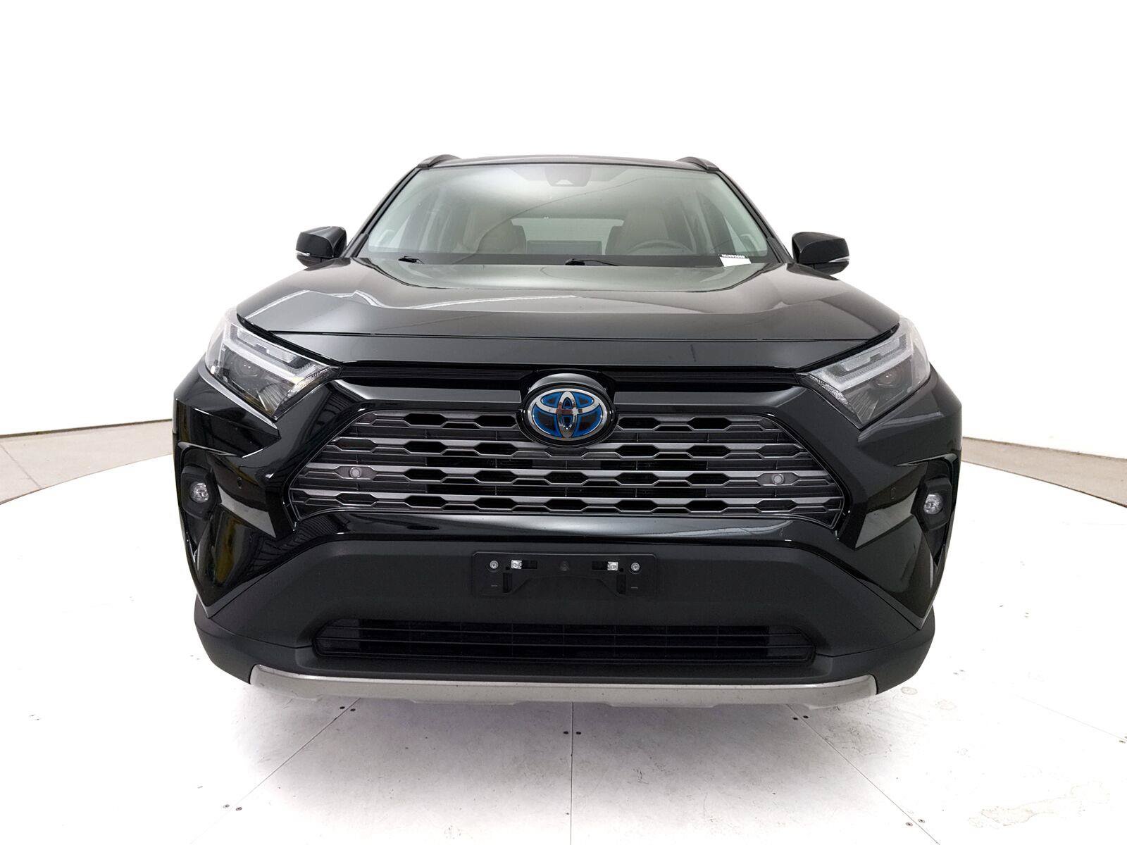 Used 2022 Toyota RAV4 Limited AWD/4WD image 14