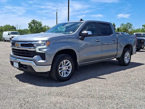 Used 2023 Chevrolet Silverado 1500 LT AWD/4WD image 6