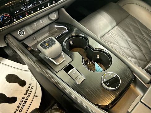 Used 2023 Nissan Rogue Platinum w/ Platinum Premium Package image 24