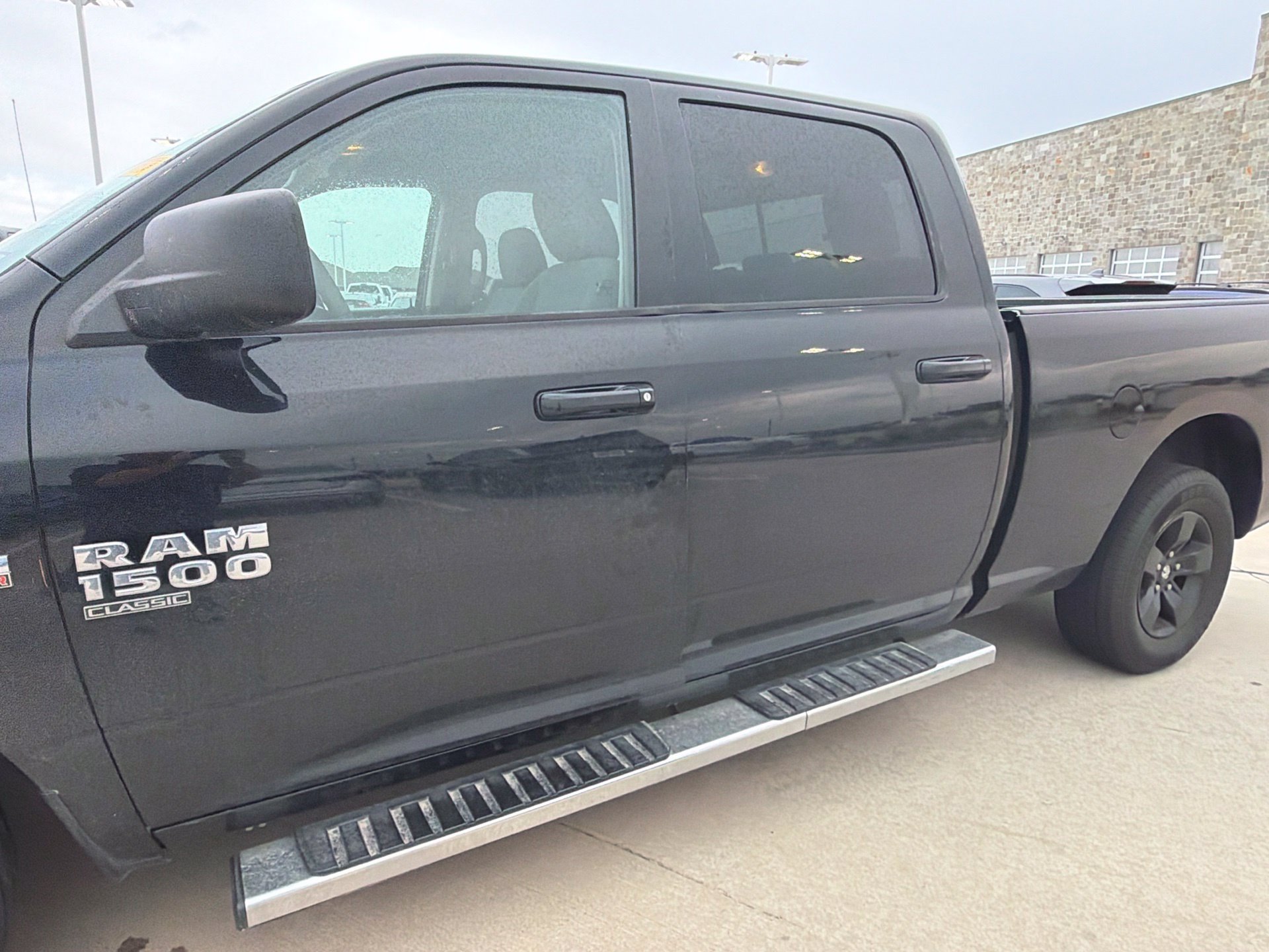 Used 2020 RAM 1500 Classic SLT RWD image 7