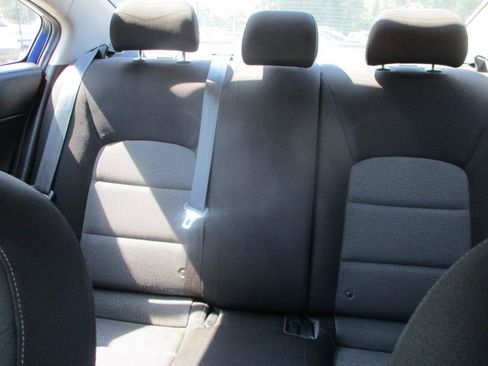Used 2017 Kia Forte LX FWD image 14