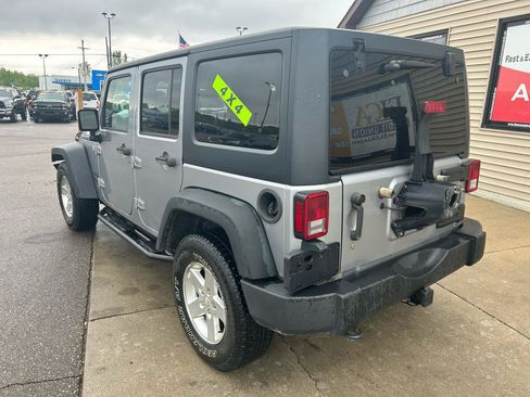 Used 2015 Jeep Wrangler Unlimited Sport AWD/4WD image 7