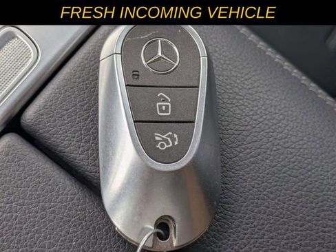 Used 2025 Mercedes-Benz GLC 350e 4MATIC w/ AMG Line image 24