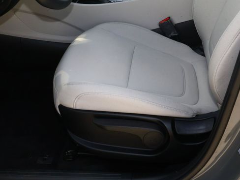 Used 2026 Hyundai Tucson SE FWD image 13