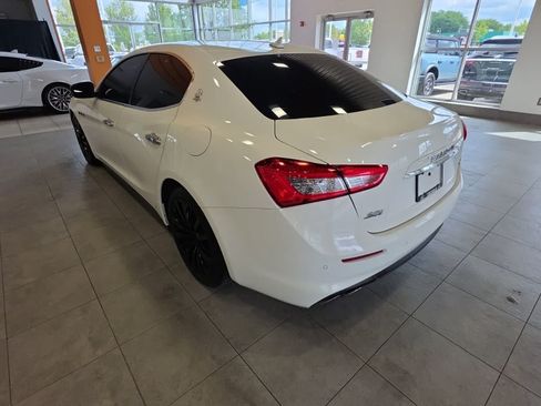 Used 2018 Maserati Ghibli S Q4 AWD/4WD image 12