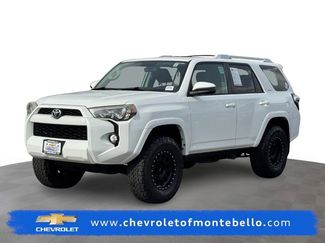 Used 2015 Toyota 4Runner SR5 video 1