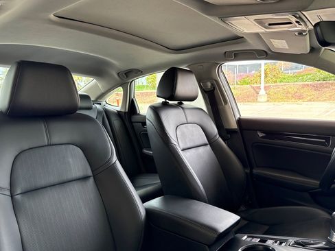 Used 2024 Honda Civic Touring image 31