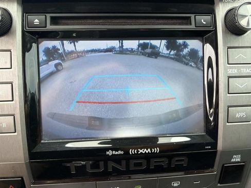 Used 2018 Toyota Tundra SR5 w/ SR5 Upgrade Package AWD/4WD image 29