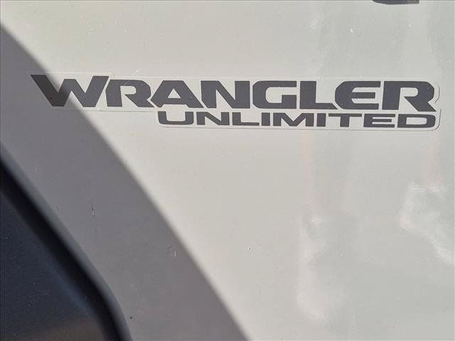 Used 2022 Jeep Wrangler Unlimited Sport AWD/4WD image 11