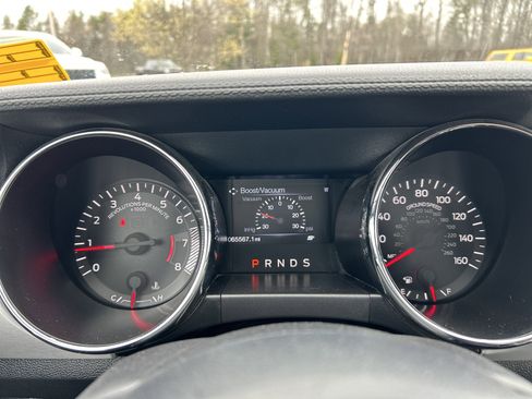 Used 2017 Ford Mustang Premium RWD image 25