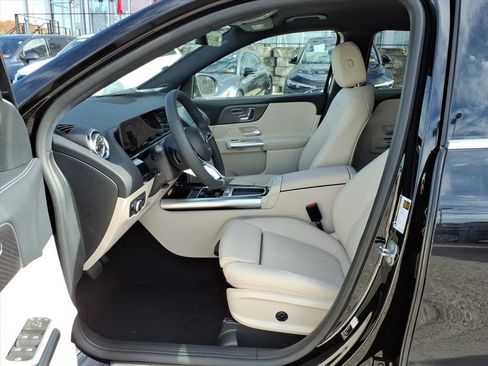 New 2026 Mercedes-Benz GLA 250 4MATIC image 9