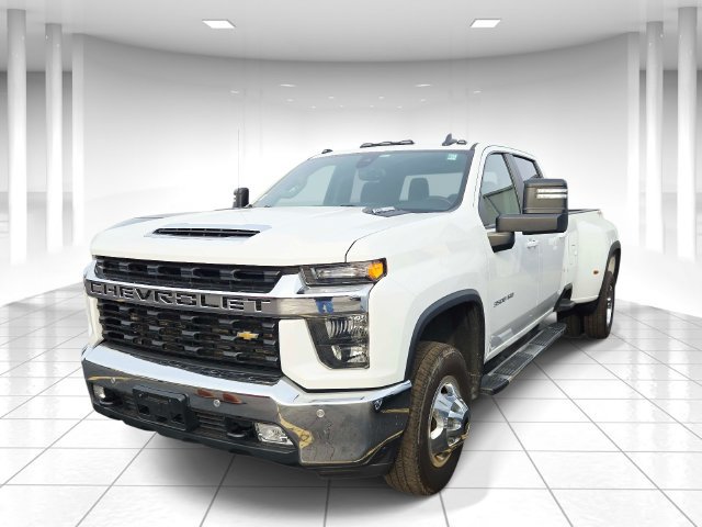 Used 2023 Chevrolet Silverado 3500 LT w/ Convenience Package AWD/4WD image 4