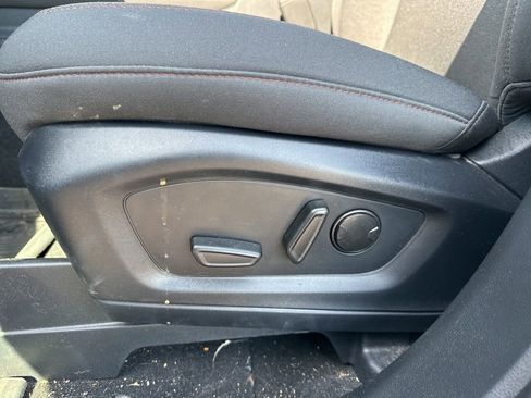 Used 2025 Ford Explorer Active image 17