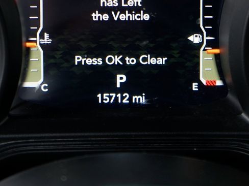 Used 2024 Jeep Gladiator Rubicon w/ Convenience Group image 23