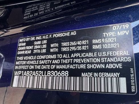 Used 2020 Porsche Macan S AWD/4WD image 38