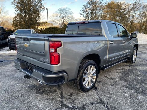 Used 2024 Chevrolet Silverado 1500 High Country w/ Technology Package image 7