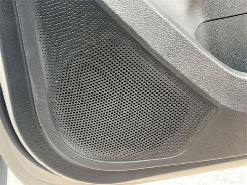 Used 2020 Ford Ranger Lariat w/ Equipment Group 501A Mid image 17