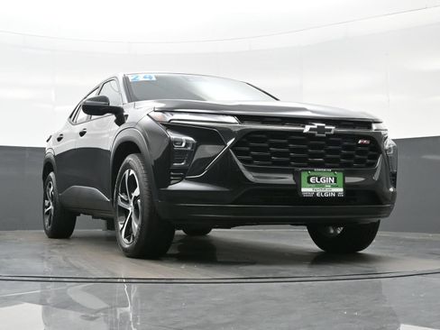Used 2024 Chevrolet Trax RS w/ Driver Confidence Package FWD image 34