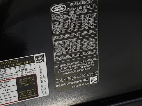 Used 2025 Land Rover Range Rover SE AWD/4WD image 39
