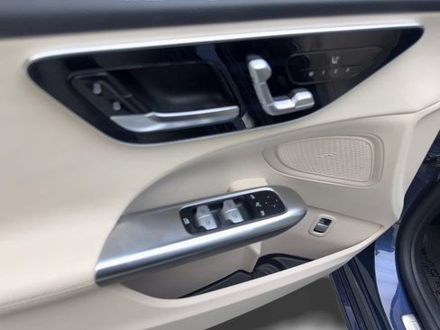 Used 2024 Mercedes-Benz C 300 Sedan image 30