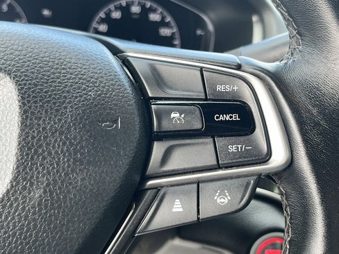 Used 2022 Honda Accord Sport image 4