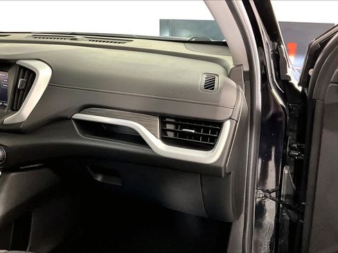 Used 2022 GMC Terrain SLE w/ Driver Convenience Package image 16