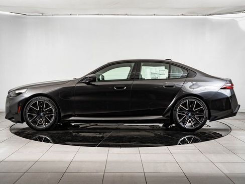 New 2026 BMW M5 w/ Executive Package AWD/4WD image 11