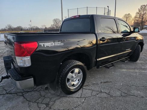 Used 2012 Toyota Tundra 4x4 CrewMax image 3