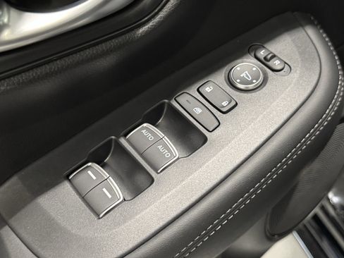New 2026 Honda HR-V EX-L image 23