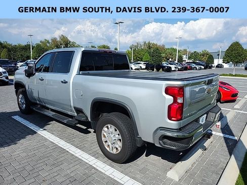 Used 2022 Chevrolet Silverado 2500 LTZ w/ LTZ Plus Package image 4