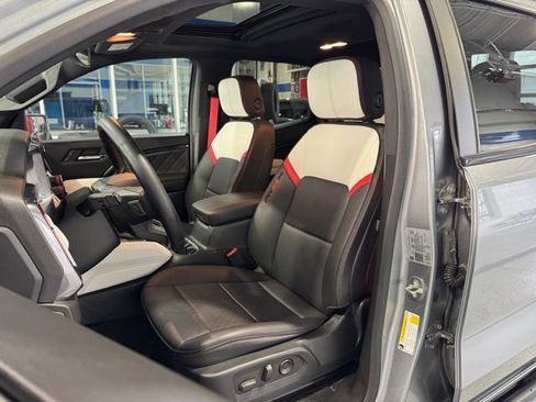 Used 2023 GMC Canyon AT4X AWD/4WD image 26