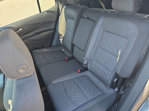 Used 2018 Chevrolet Equinox LT w/ Sun & Infotainment Package image 15