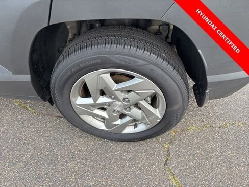 Certified 2025 Hyundai Kona SE image 31