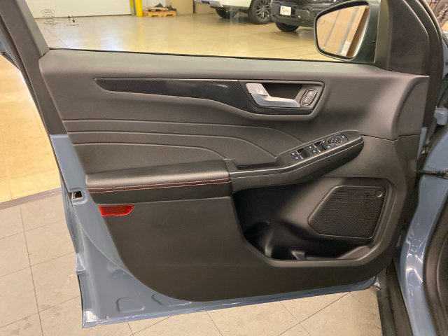 Used 2024 Ford Escape ST-Line w/ Tech Pack #1 AWD/4WD image 14
