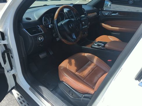 Used 2016 Mercedes-Benz GLE 400 4MATIC image 10