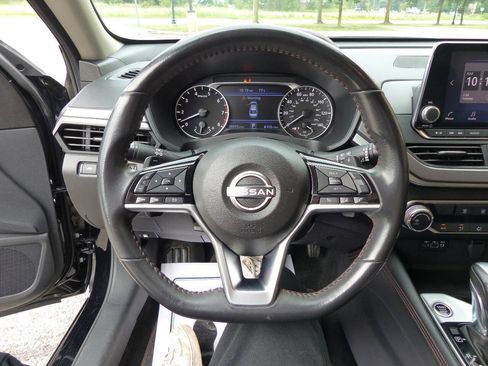 Used 2024 Nissan Altima 2.5 SR AWD/4WD image 26