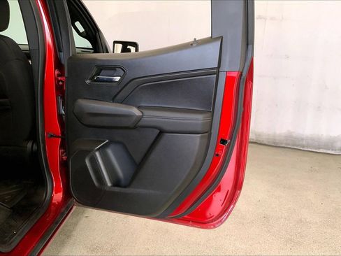 Used 2023 Chevrolet Colorado LT RWD image 23