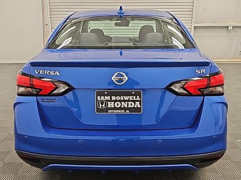 Used 2021 Nissan Versa SR image 8