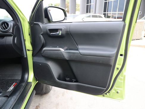 Used 2022 Toyota Tacoma TRD Pro image 42