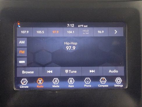 Used 2019 Jeep Cherokee Latitude Plus image 25