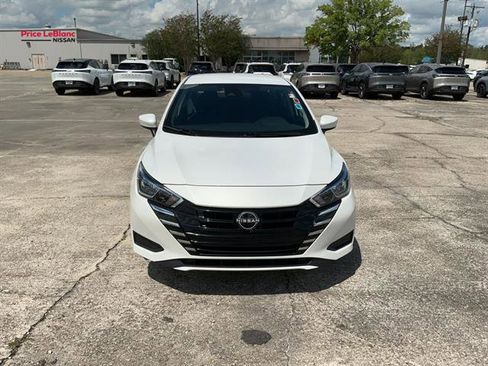 Used 2024 Nissan Versa SV w/ Trunk Package image 2