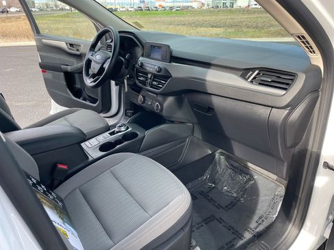 Used 2020 Ford Escape S image 16