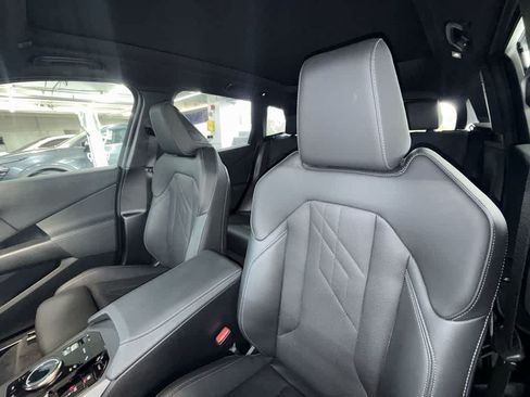 Used 2025 BMW X3 xDrive30i AWD/4WD image 14