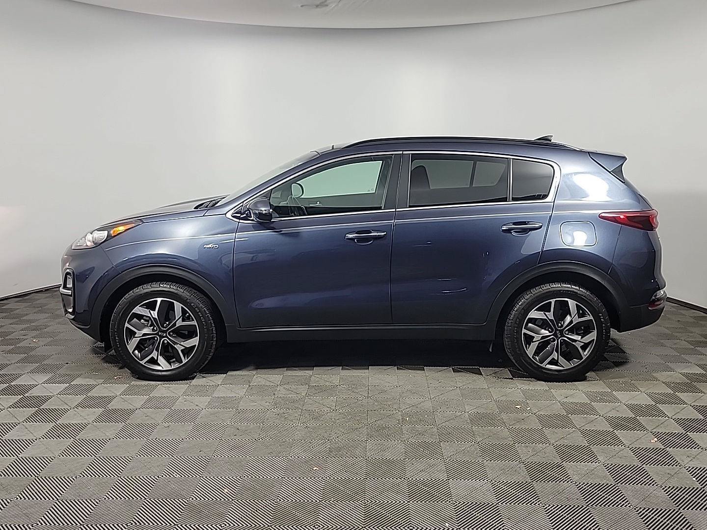 Used 2020 Kia Sportage EX w/ Option Group 15 AWD/4WD image 11