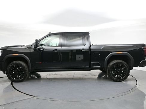 New 2026 GMC Sierra 2500 AT4 w/ AT4 Premium Plus Package image 3