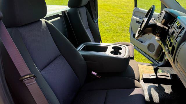 Used 2013 Chevrolet Silverado 1500 W/T w/ LS Package AWD/4WD image 17