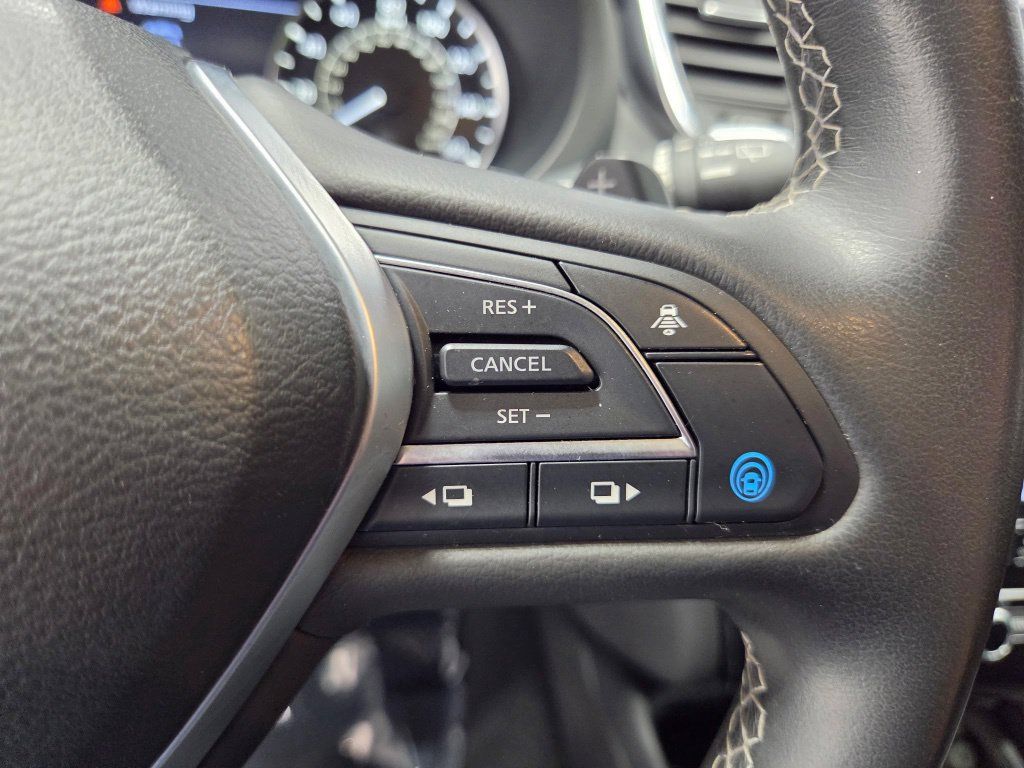 Used 2024 INFINITI QX55 Luxe w/ Cargo Package AWD/4WD image 39